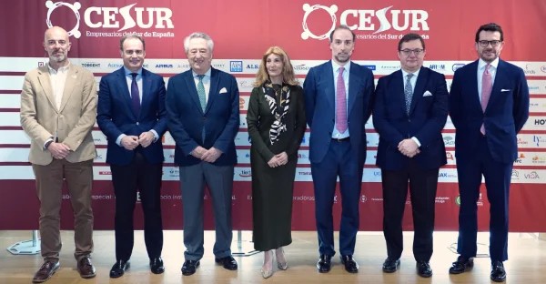 Los empresarios hacen un llamamiento a la colaboración entre entidades públicas y privadas para mejorar la eficiencia energética 